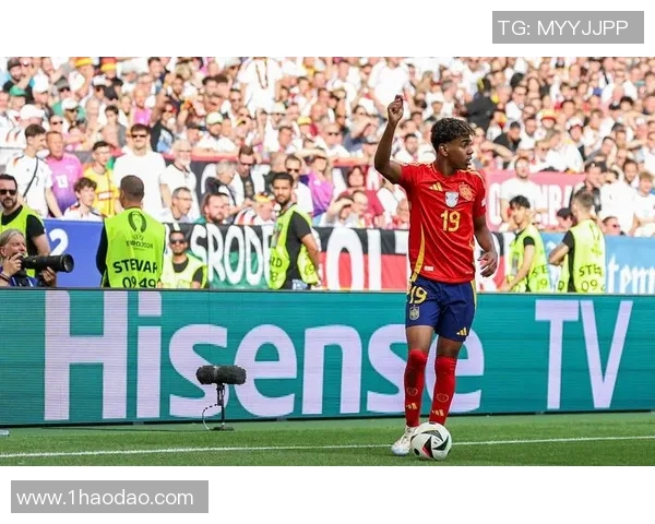 皮尔洛与西班牙对决精彩集锦回顾展现足球艺术之美