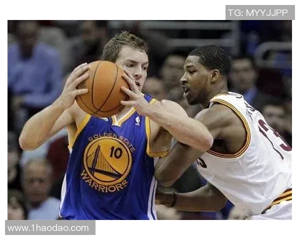 骑士与勇士历史交锋比分回顾及精彩瞬间分析