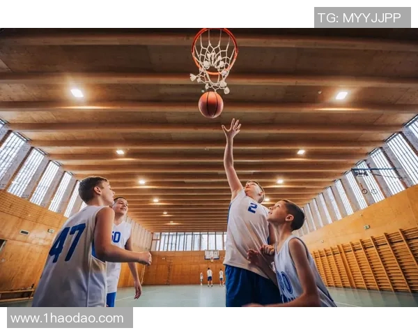 刘铮的篮球之路：从青涩少年到职业球员的奋斗与成长故事